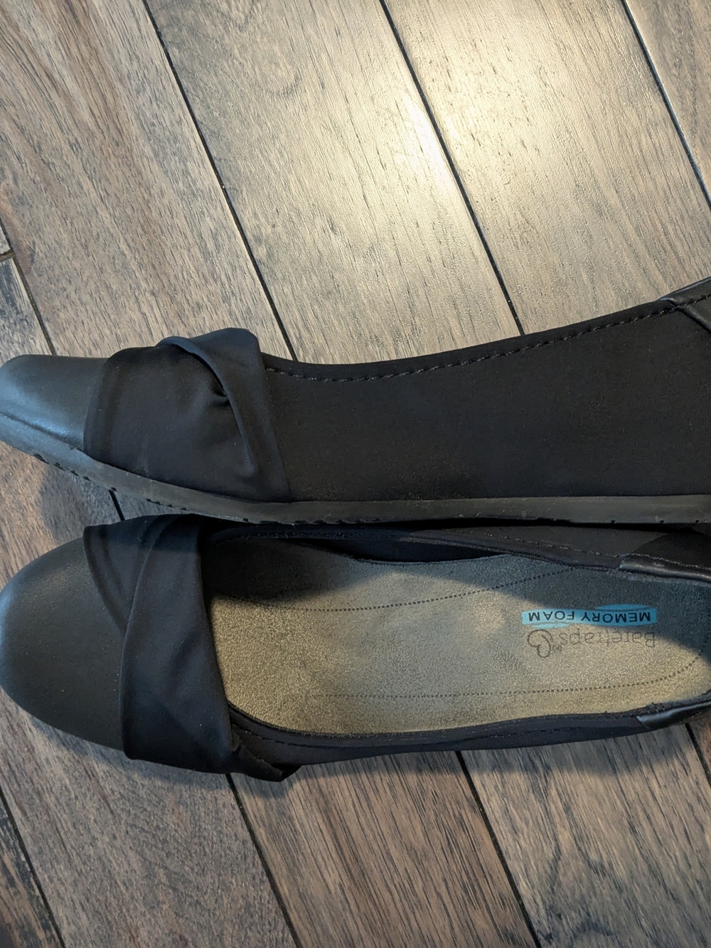 BareTraps Black Knotted Toe Ballet Flats